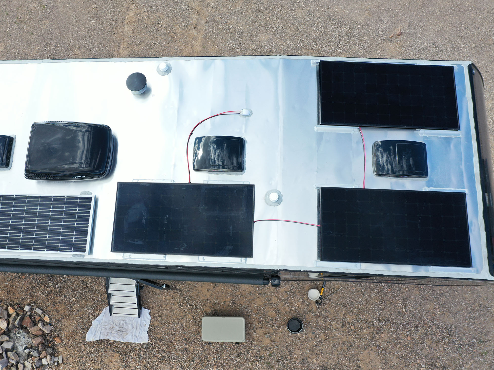 950 Watt Solar Panel Install, 32 Foot Fifth Wheel